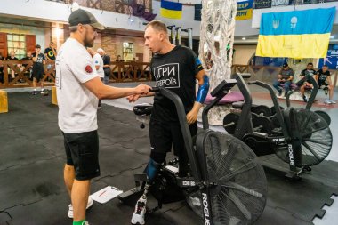 Kharkiv, Ukrayna, 12 Eylül 2025, Heroes NGO Oyunları Ukraynalı askerlerin ciddi şekilde yaralandığı bir spor ve eğitim ekosistemidir. Görevleri iyileşme sürecini kolaylaştırmak..