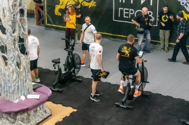 Kharkiv, Ukrayna, 12 Eylül 2025, Heroes NGO Oyunları Ukraynalı askerlerin ciddi şekilde yaralandığı bir spor ve eğitim ekosistemidir. Görevleri iyileşme sürecini kolaylaştırmak..