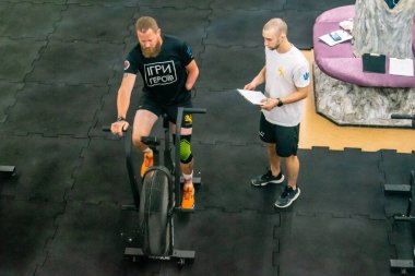 Kharkiv, Ukrayna, 12 Eylül 2025, Heroes NGO Oyunları Ukraynalı askerlerin ciddi şekilde yaralandığı bir spor ve eğitim ekosistemidir. Görevleri iyileşme sürecini kolaylaştırmak..