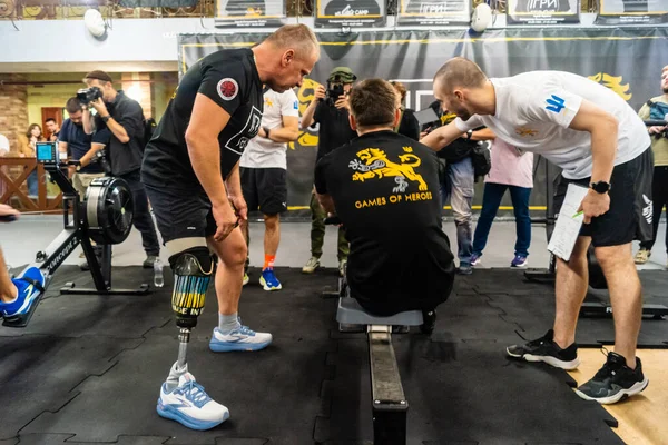 Kharkiv, Ukrayna, 12 Eylül 2025, Heroes NGO Oyunları Ukraynalı askerlerin ciddi şekilde yaralandığı bir spor ve eğitim ekosistemidir. Görevleri iyileşme sürecini kolaylaştırmak..