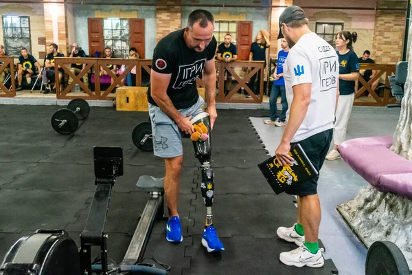 Kharkiv, Ukrayna, 12 Eylül 2025, Heroes NGO Oyunları Ukraynalı askerlerin ciddi şekilde yaralandığı bir spor ve eğitim ekosistemidir. Görevleri iyileşme sürecini kolaylaştırmak..