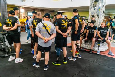 Kharkiv, Ukrayna, 12 Eylül 2025, Heroes NGO Oyunları Ukraynalı askerlerin ciddi şekilde yaralandığı bir spor ve eğitim ekosistemidir. Görevleri iyileşme sürecini kolaylaştırmak..