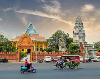  Phnom Penh, Kamboçya - 17 Mart 2015: Wat Ounalom içinde Phnom Penh, Kamboçya Budizm Merkez