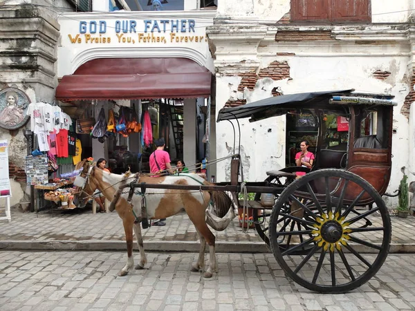 菲律宾维根 2015年7月25日 维根历史镇的卡莱萨 或马车 — 图库照片