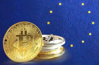 Bitcoin paralar AB bayrağı, Cryptocurrency konsept fotoğraf