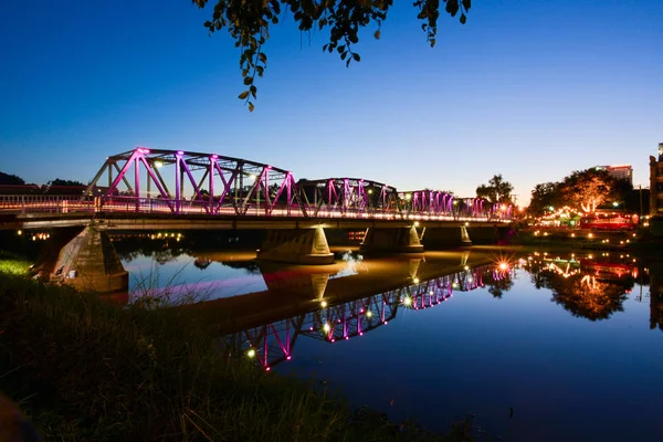 Chiang Mai Tailandia Enero 2017 Vista Nocturna Del Puente Hierro — Foto de Stock