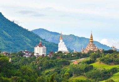 Beyaz dev Buda Wat Pha Sorn Kaew Tapınağı, genel Budist manastır ve tapınak Khao Kor, Tayland