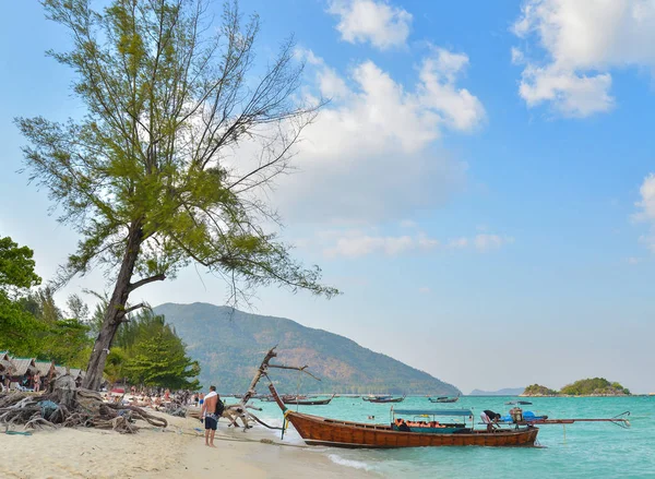 Lipe Island Thailand February 2016 Longtail Boat Parked Sunrise Beach — Stock Photo, Image