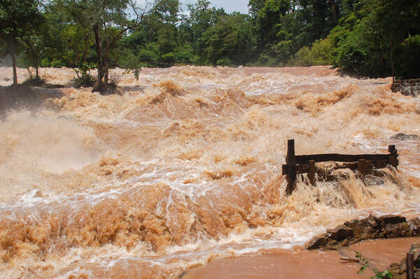 Konpapeng flood in Pakse, Laos on August 19, 2007