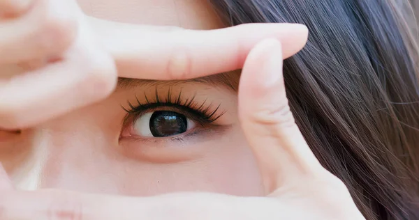 Zbliżenie Oko Kobiety Twojej Koncepcji — Zdjęcie stockowe