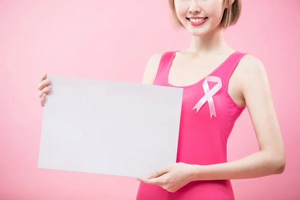 Frau Mit Weißer Plakatwand Brustkrebsvorbeugung — Stockfoto