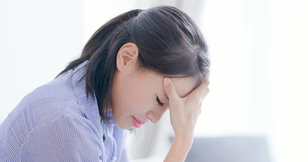 Mujer Depresión Preocupa Algo Casa — Foto de Stock