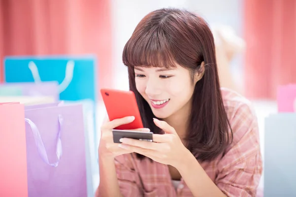 Young Woman Shopping Internet Smart Phone Home — Stock Photo, Image