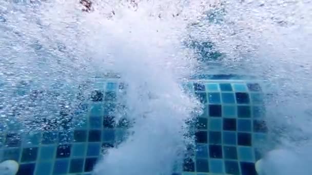 Blase im Wasser — Stockvideo