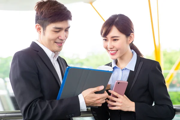 Los empresarios tienen una discusión — Foto de Stock