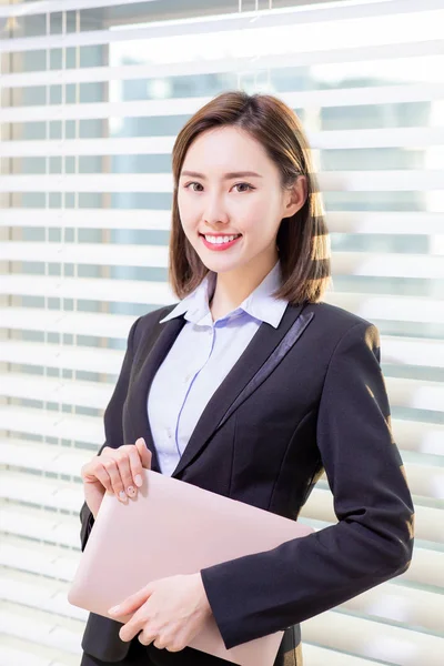 Successful asian business woman — Stock Photo, Image