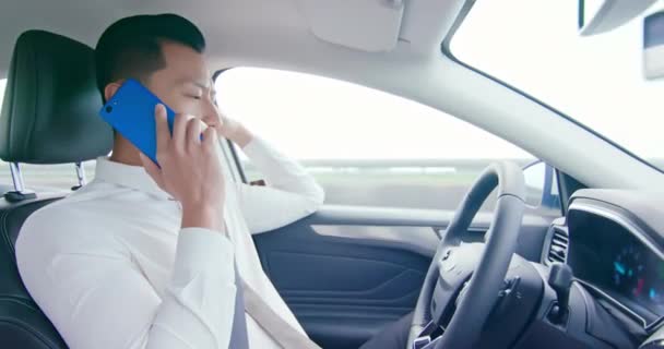 Conceito de carro auto condução inteligente — Vídeo de Stock