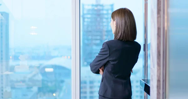 Businesswoman ponder in the office — Stock Photo, Image