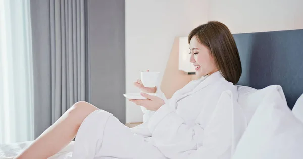 Woman enjoy coffee in morning — Stock Photo, Image