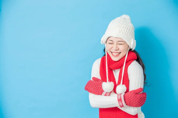 아시아 여자 겨울 옷을 입고 — 스톡 사진