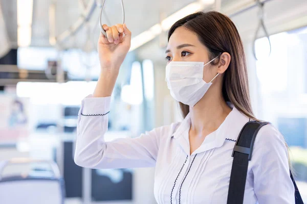 Asiatico Affari Donna Indossare Chirurgico Maschera Faccia Proteggere Stessa Mentre — Foto Stock