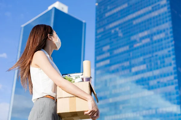 Asiatische Geschäftsfrau Trägt Gesichtsmaske Und Sie Wird Wegen Des Wirtschaftlichen — Stockfoto