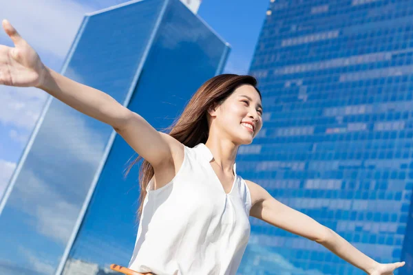 Asian Successful Business Woman Confident Smile Feel Free — Stock Photo, Image