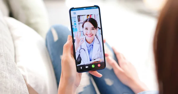 Concepto Telemedicina Vista Posterior Mujer Asiática Tiene Chat Vídeo Con — Foto de Stock