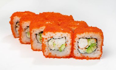 Rulo (yengeç, karides, tobiko, avokado, beyaz sos).