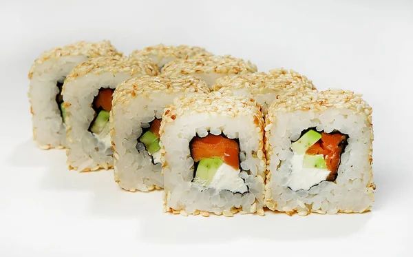 Rulo (somon, avokado, Philadelphia peynir, susam).