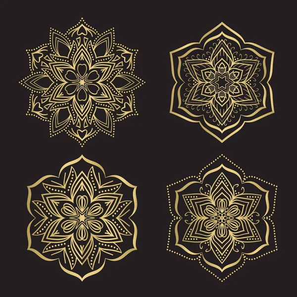 Mandalas de adorno étnico abstracto redondo color oro — Vector de stock