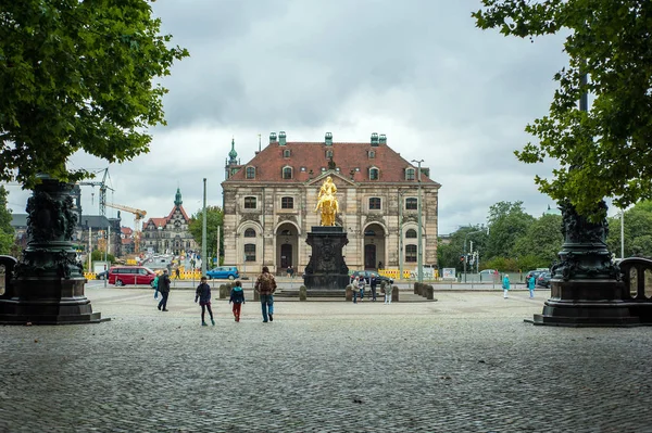 Dresden Germany Zwinger July 2018 Unidentified Tourists Visit Old Historical — Stock Photo, Image