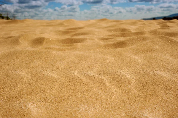 Golden Sand Den Varma Och Soliga Öken Gul Sand Mot — Stockfoto