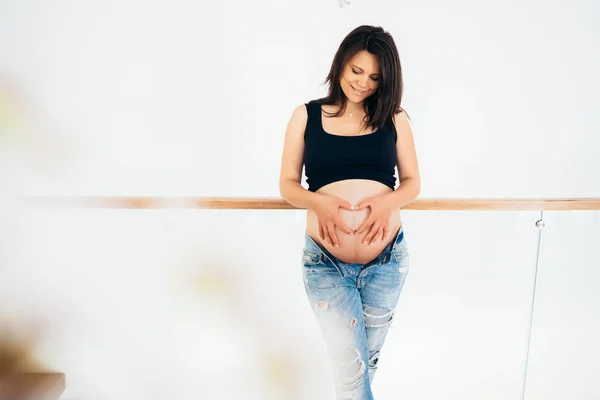 Wunderschönes Porträt Von Schwangerschaft Und Mutterschaftskonzept Nahaufnahme Kopierraum Neuen Zuhause — Stockfoto