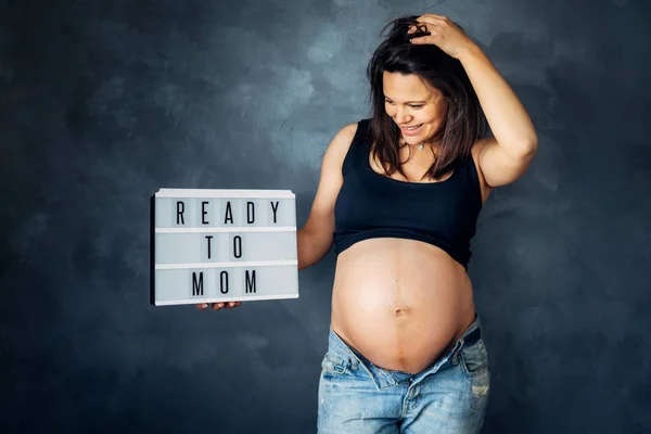 Klaar Worden Van Een Moeder Concept Zwangerschap Schieten Studio — Stockfoto