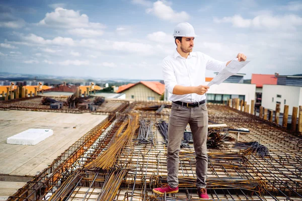 Engenheiro Nos Estaleiros Construção Trabalhadores Supervisores — Fotografia de Stock