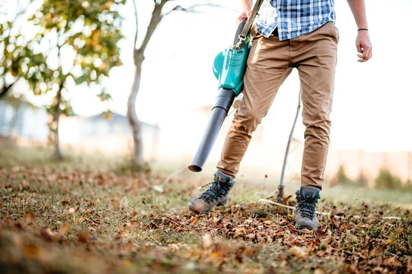 Close Details Electric Leaf Blower Worker — Stock Photo, Image