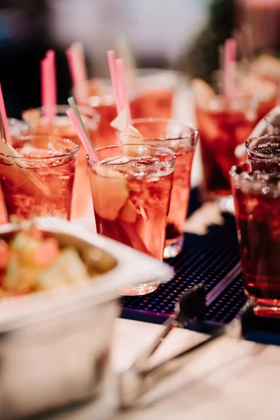 Refresque Cranberry Vermelho Alcoólico Coquetel Verão Limão Com Cidra Maçã — Fotografia de Stock