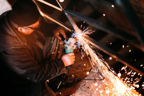 Portrait Industrial Worker Using Angle Grinder Construction Site — Stock Photo, Image