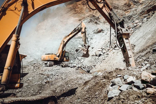 Grävmaskiner För Industriellt Grävande Vid Stenbrott Eller Byggarbetsplats Tung Industri — Stockfoto