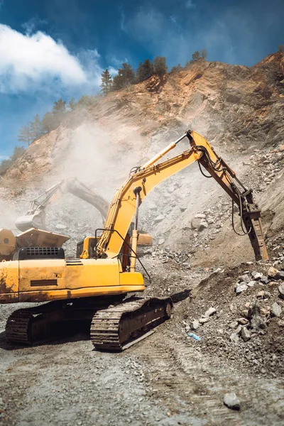 Primer Plano Excavación Excavadoras Tipo Industrial Una Cantera Una Obra — Foto de Stock