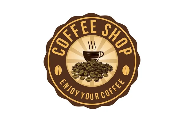 Koffiekopje Een Stapel Van Koffieboon Coffeeshop Logo Ontwerpen Inspiratie Geïsoleerd — Stockvector