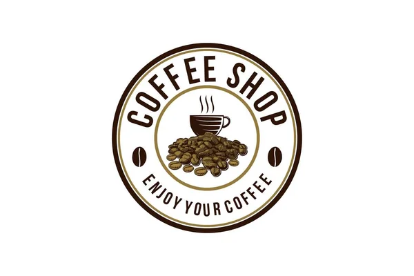 Ένας Σωρός Από Κόκκους Καφέ Και Κύπελλο Vintage Λογότυπο Έμβλημα — Διανυσματικό Αρχείο