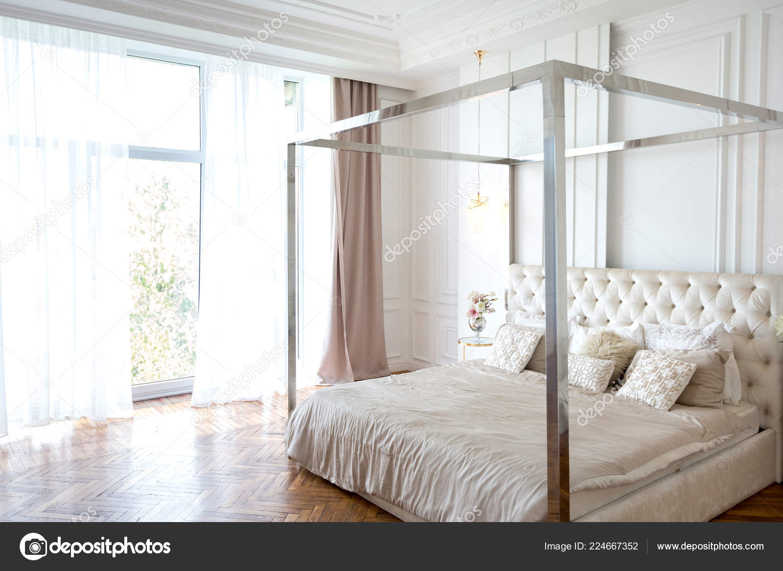 Chambre A Coucher Avec Lit Confortable Style Loft Scandinave Et Decoration Luxueuse Photographie Nokia Alexnet C 224667352