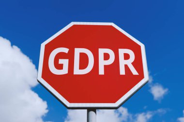 Yol işareti stop Gdpr ile düşük açılı görünüş