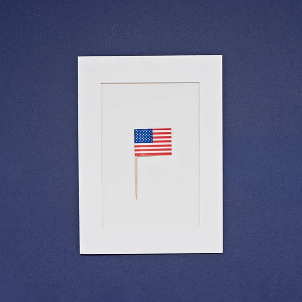 Miniature Flag America Usa White Frame Blue Background Greeting Card — Stock Photo, Image