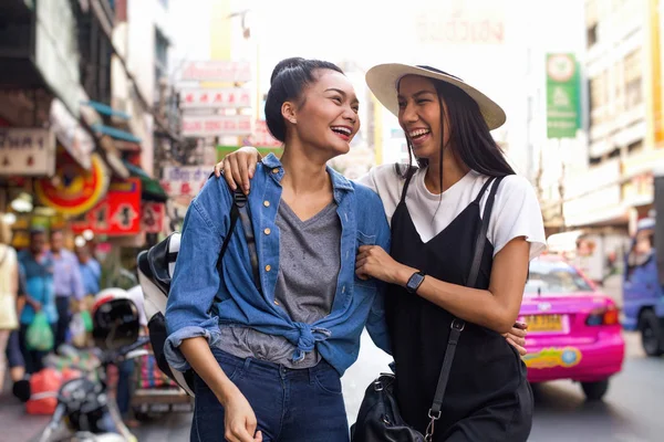 Girls Gang Hanging Out Street Chinatown Bangkok — Stock Photo, Image