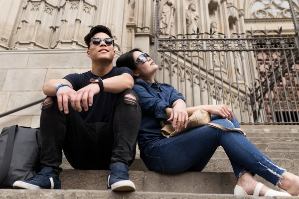 Young Chinese Sunglasses Sitting Together Steps — Stock Photo, Image