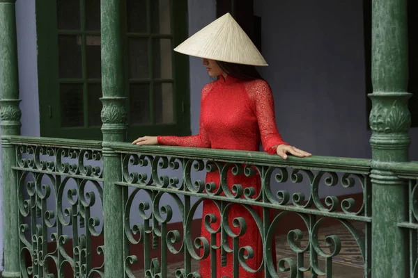 Vietnamese Woman Wearing Conical Hat Standing Balcony Hoi Her Dai — Stock Photo, Image