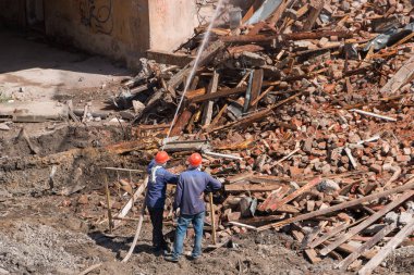 Bir evde yıkılması